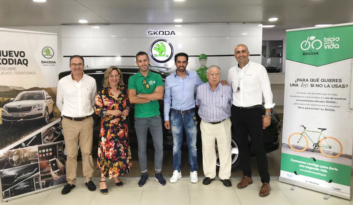 Bicis para la Vida by ŠKODA recibe más de un centenar de bicicletas en Torrevieja