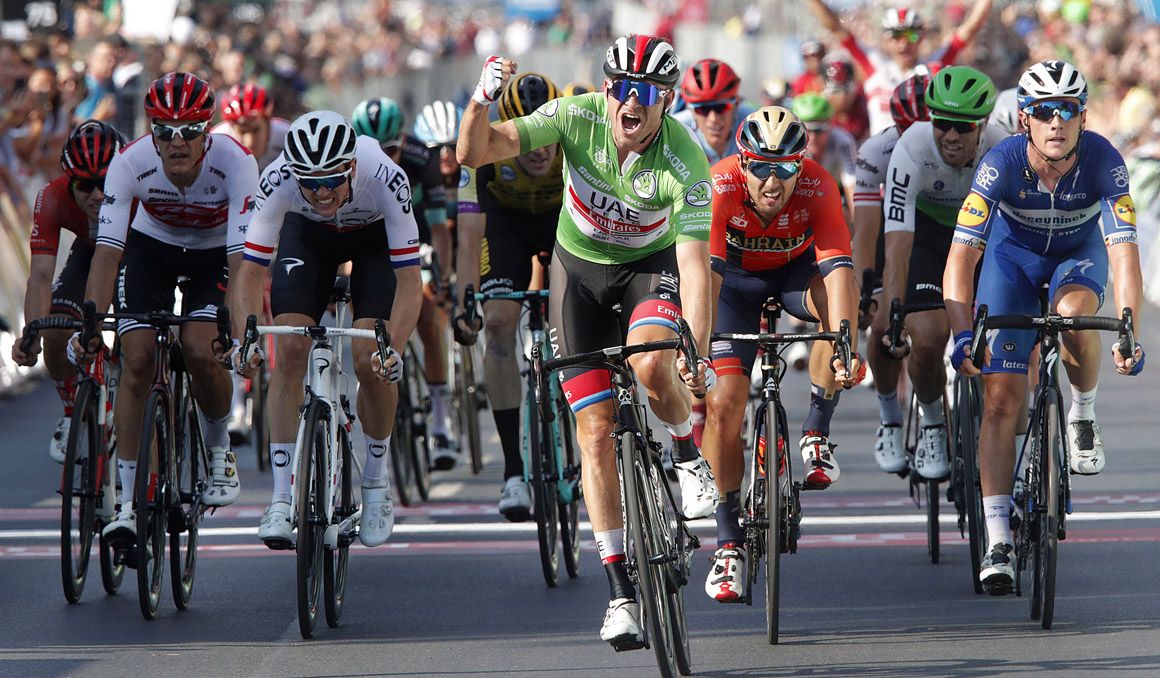 Kristoff, victoria y liderato en la Vuelta a Alemania