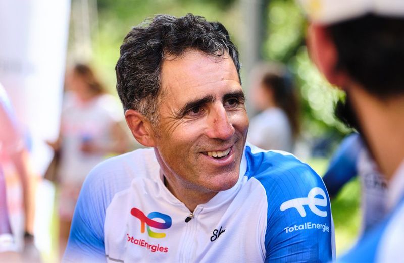 pedalea junto a miguel indurain de la mano de totalenergies