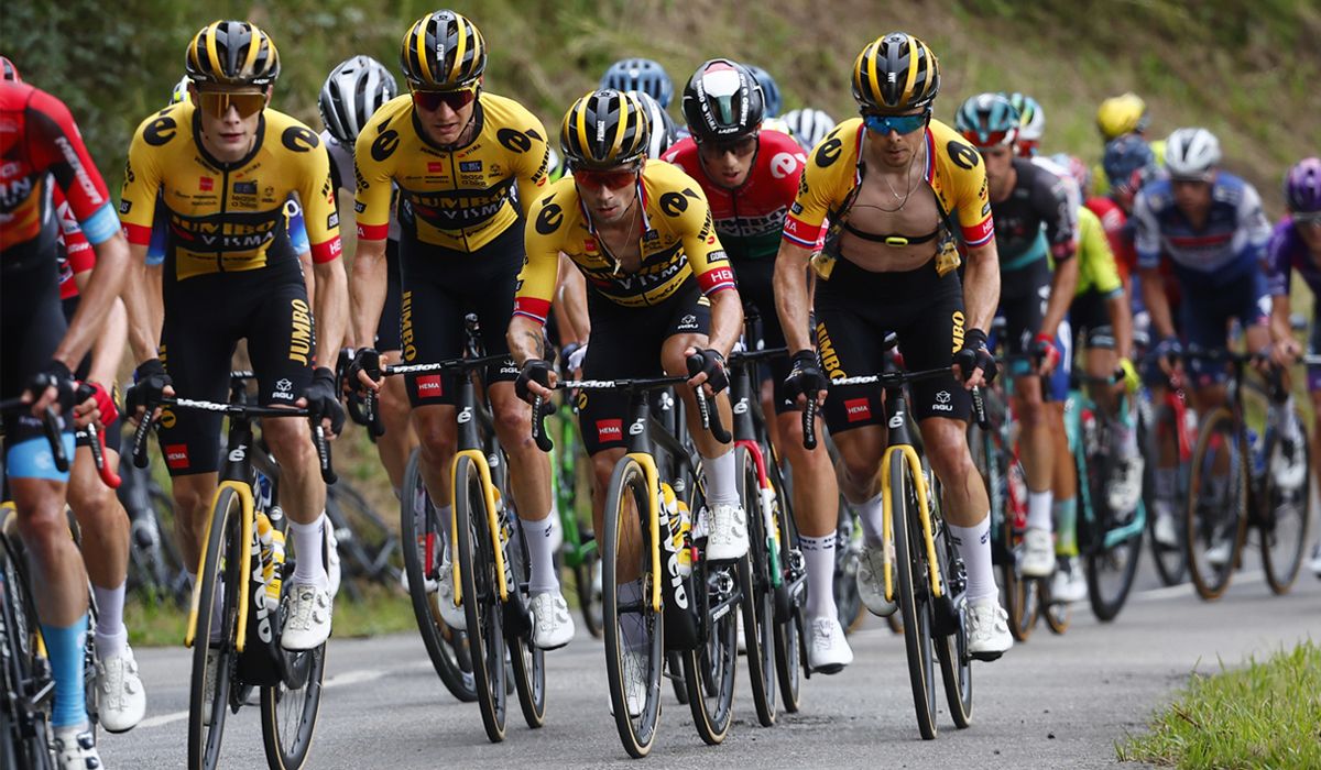 Ciclistas del Jumbo-Visma durante una etapa de la pasada Vuelta a España