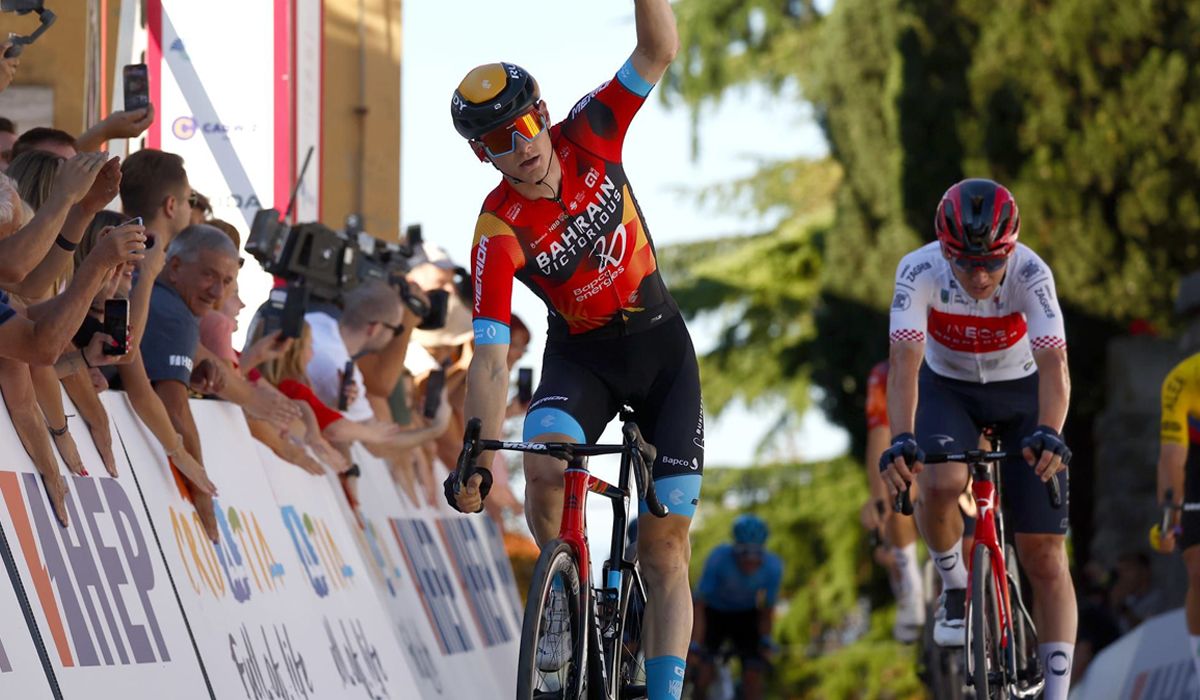 Matej Mohoric gana en el exigente final en Labin por delante de Magnus Sheffield, nuevo líder de la CRO Race