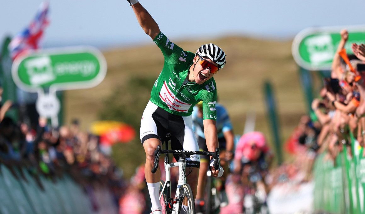 Van der Poel, nueva exhibición y más líder en Gran Bretaña
