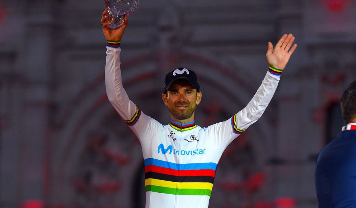 Valverde:"Estoy alucinado con el segundo puesto de la Vuelta"