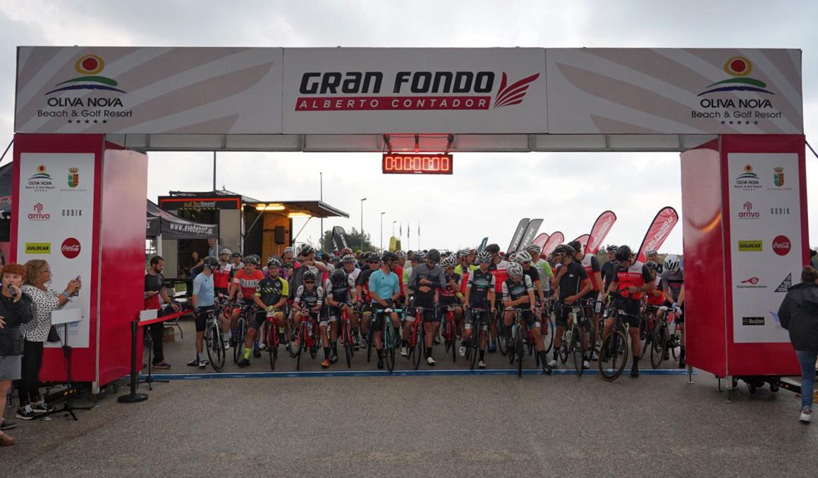 2.000 cicloturistas pedalean en la Gran Fondo Alberto Contador
