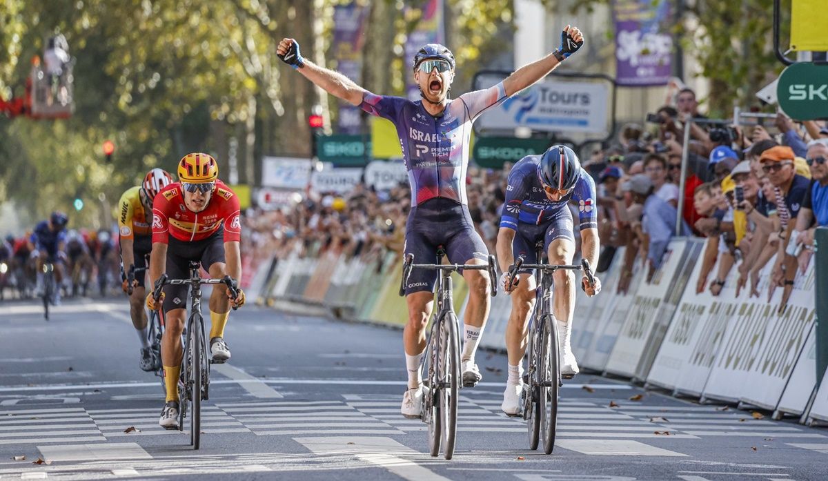 Riley Sheehan (Israel Premier Tech) firmó la sorpresa del día en la París Tours