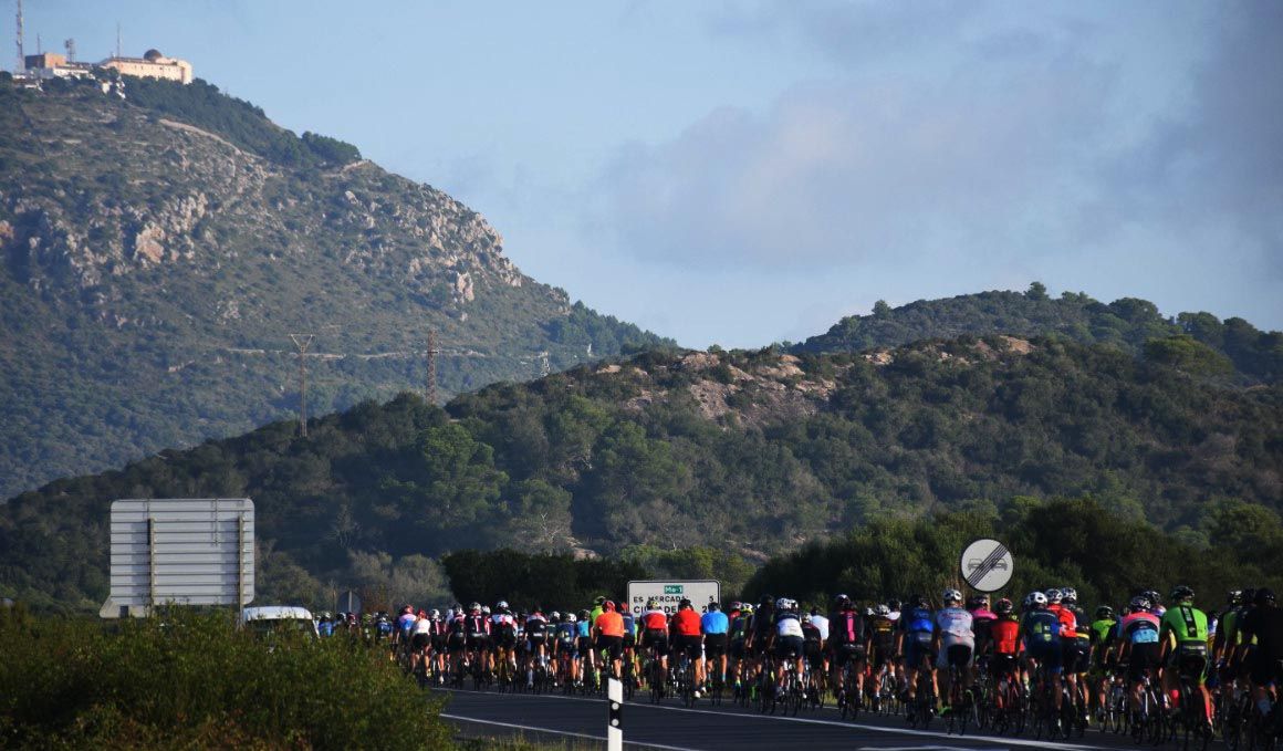 La XIX Volta Cicloturista Internacional a Menorca homenajea a Freire