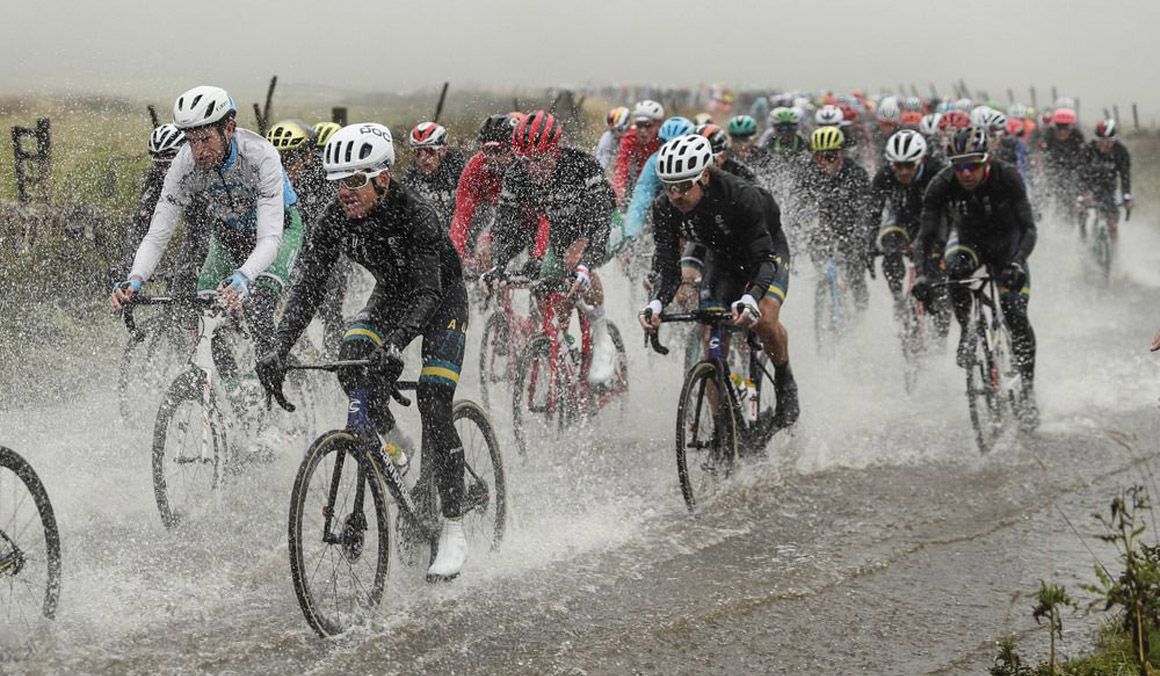 La UCI y la Asociación de Ciclistas se reúnen para mejorar la seguridad en las carreras