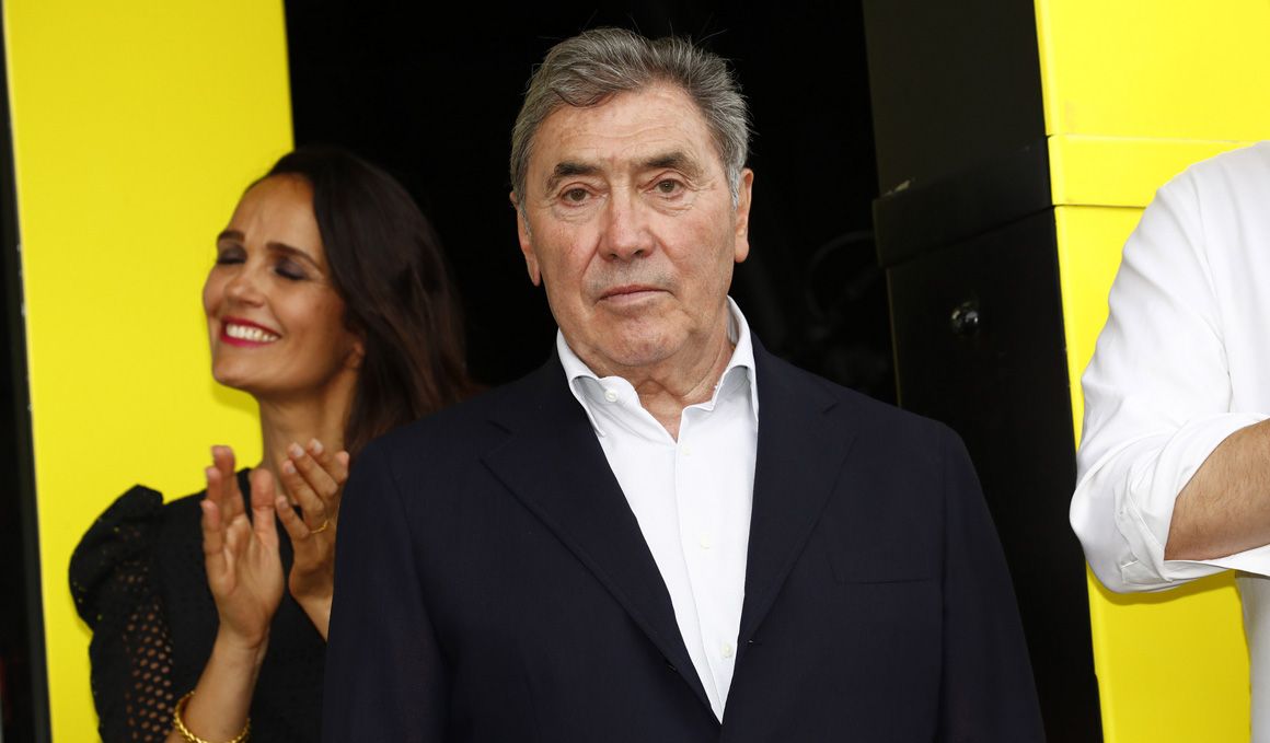 Eddy Merckx, hospitalizado tras un golpe en la cabeza al caerse de la bici