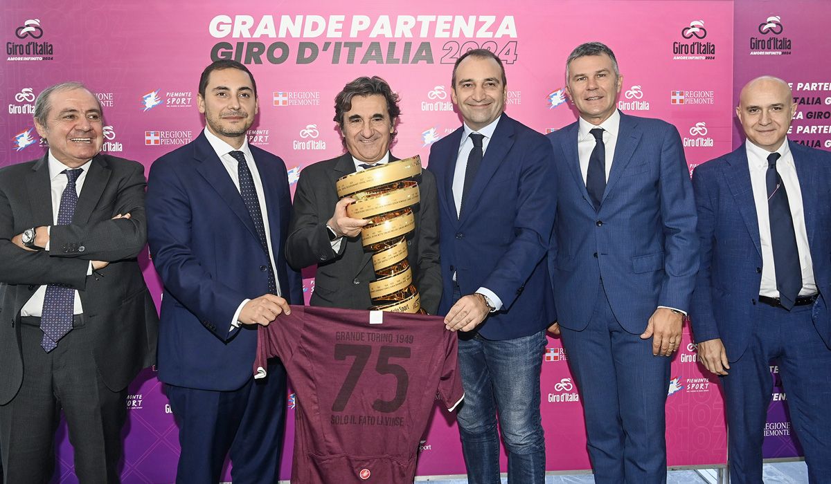 Presentación de la Grande Partenza del Giro 2024