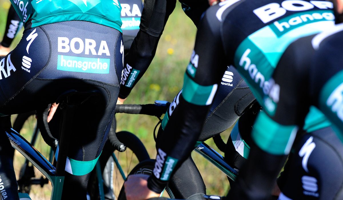Imagen del equipo BORA-hansgrohe en 2019 en su anterior etapa con Sportful como patrocinador técnico
