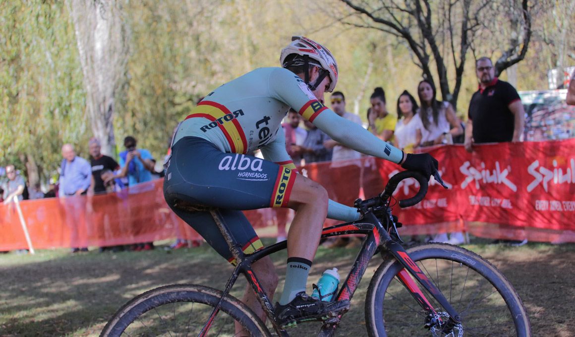 Orts y González, primeros líderes de la Copa de España de Ciclocross tras vencer en Llodio