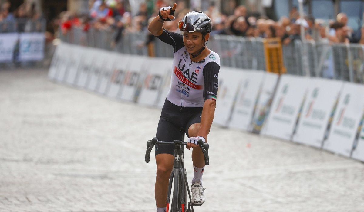 Davide Formolo (UAE Team Emirates) celebró así su victoria en la Veneto Classic