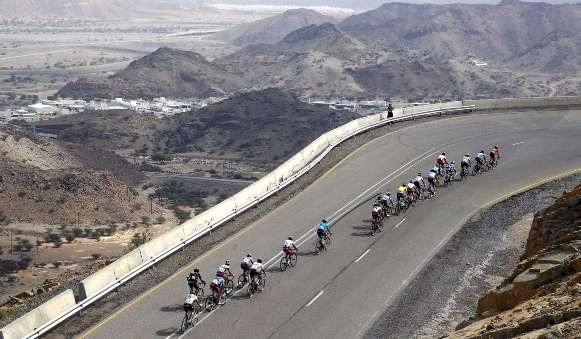 Imagen de una etapa del Tour de Omán 2019. Foto: Bettini Photo