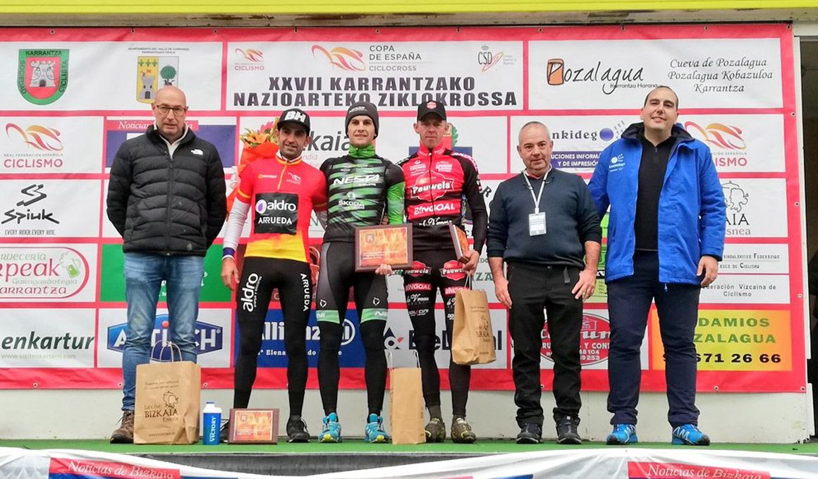 Suárez y Nuño triunfan en el Ciclocross Internacional de Karrantza