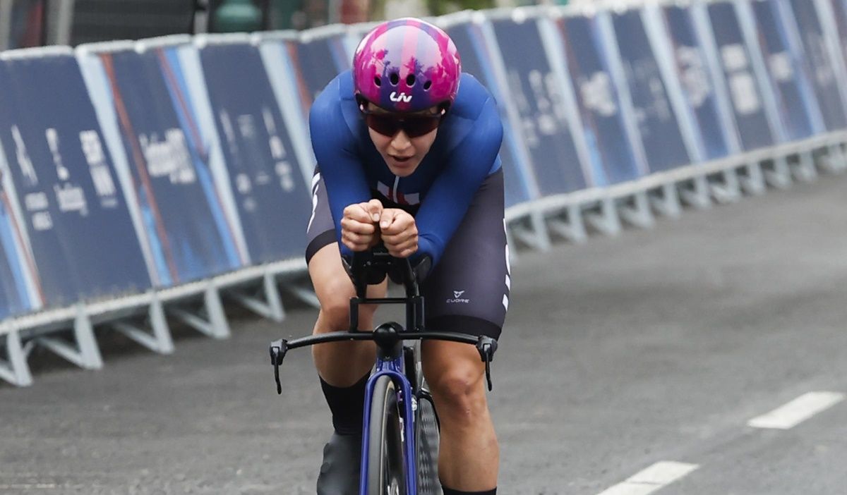 La estadounidense Kristen Faulkner gana la contrarreloj