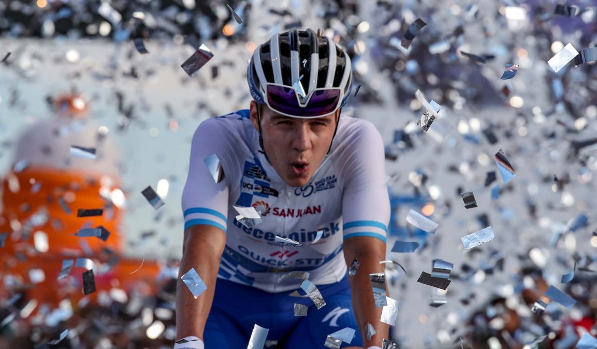 Evenepoel: "Tuve un momento de pánico, pero tiré de fortaleza para defenderme"