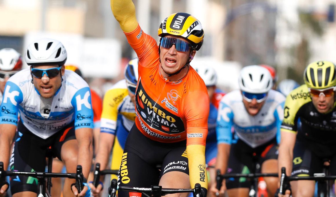 Dylan Groenewegen, intratable al sprint en la Volta a la Comunitat Valenciana