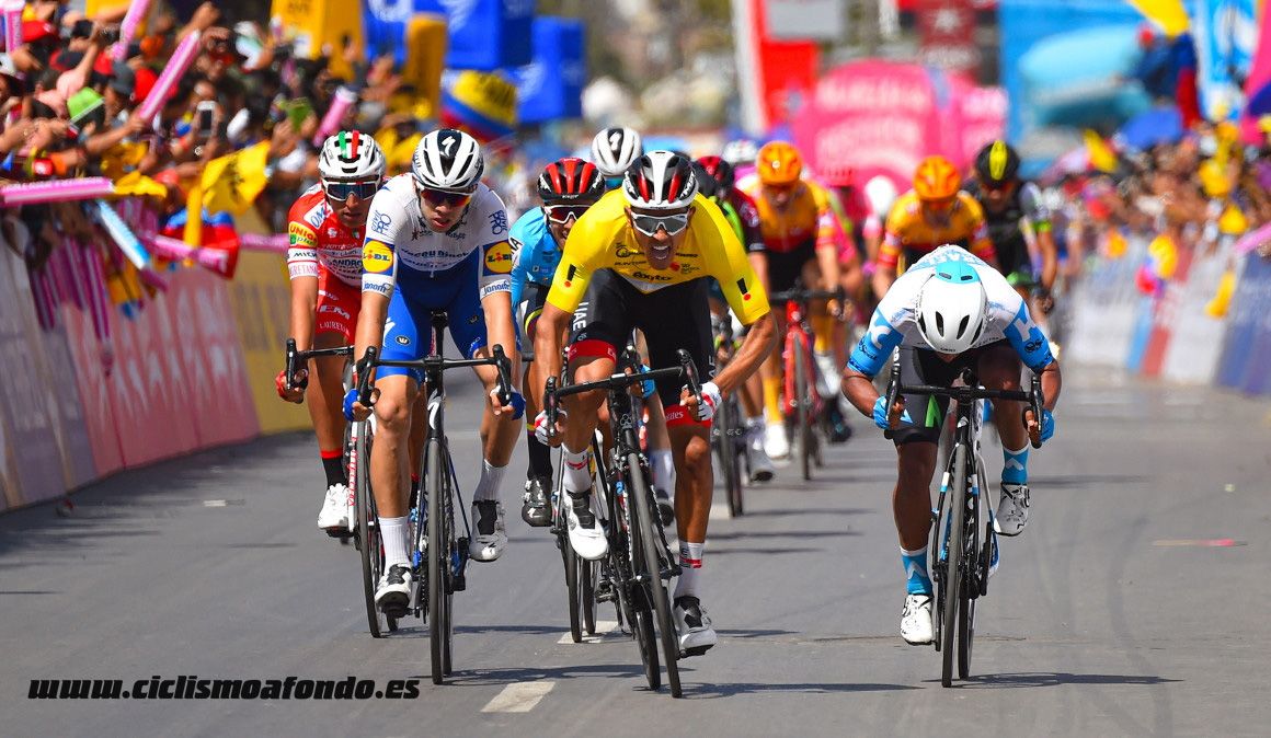Tour Colombia: doblete de un imponente Juan Sebastián Molano