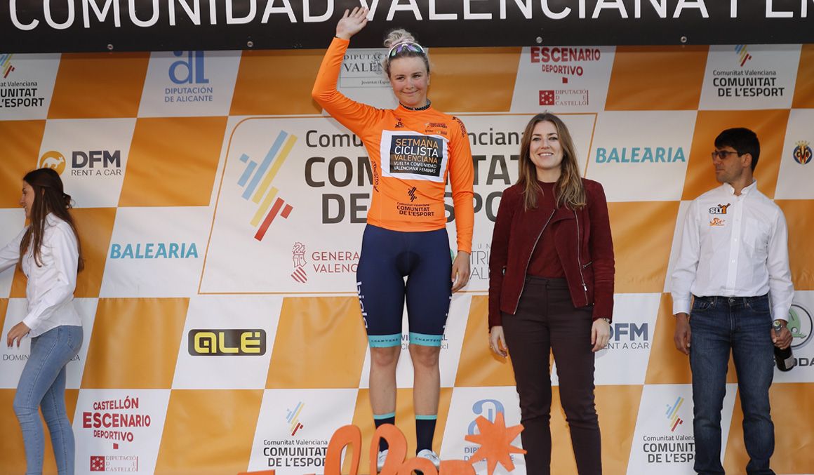 Emma Norsgaard gana en Cullera y lidera la Setmana Ciclista Valenciana
