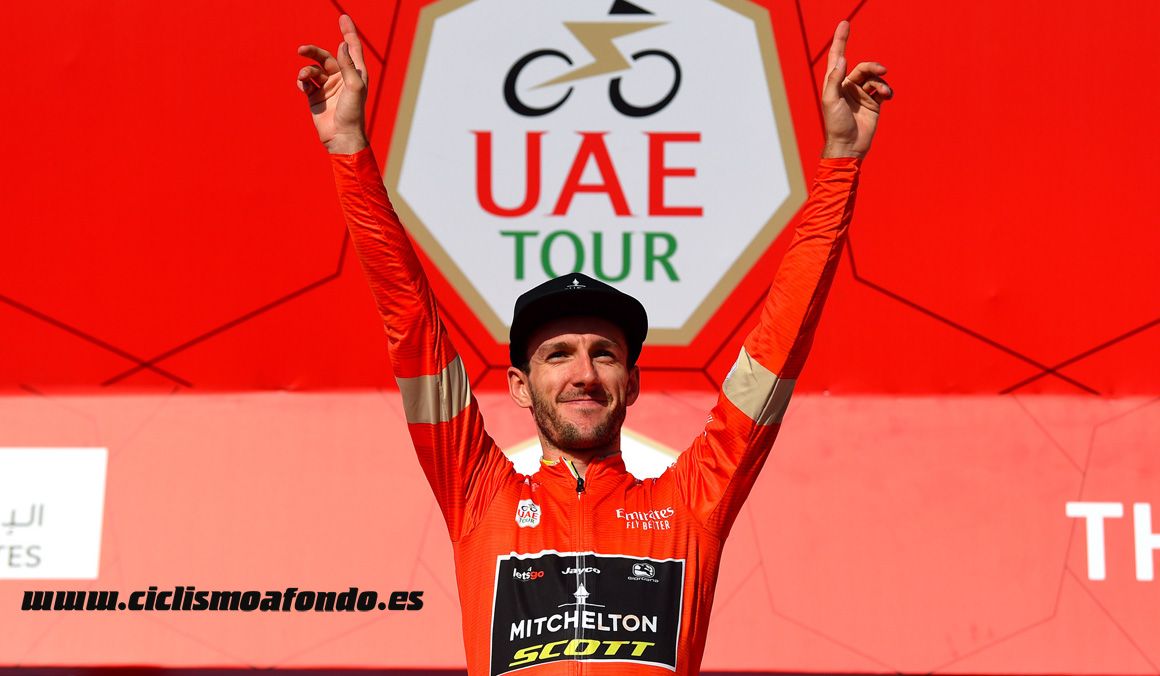 UAE Tour: Golpe de mano de un intratable Adam Yates en Jebel Hafeet 