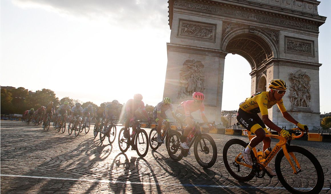 Imagen de la última etapa del Tour de Francia 2019. Foto: EFE/EPA/Guillaume Horcajuelo