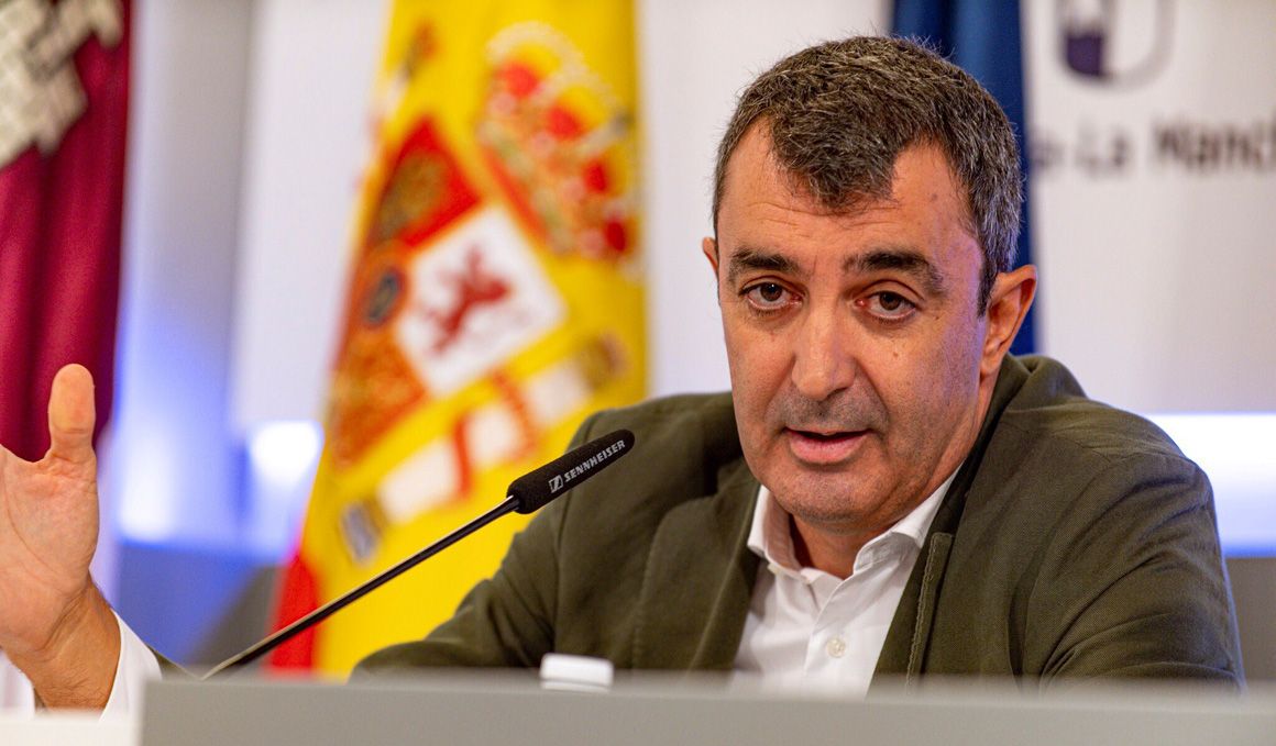 Javier Guillén: "La Vuelta trabaja con la idea de que se va a disputar"