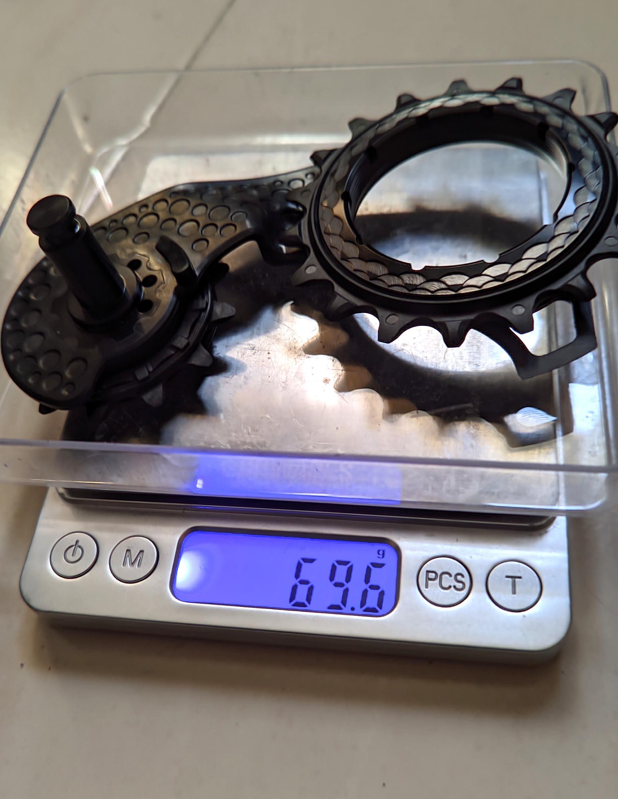 Asolute Black peso