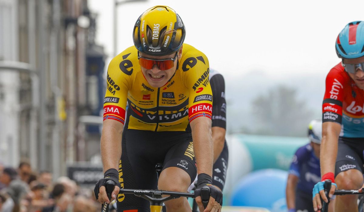 Tobias Foss ficha por INEOS Grenadiers