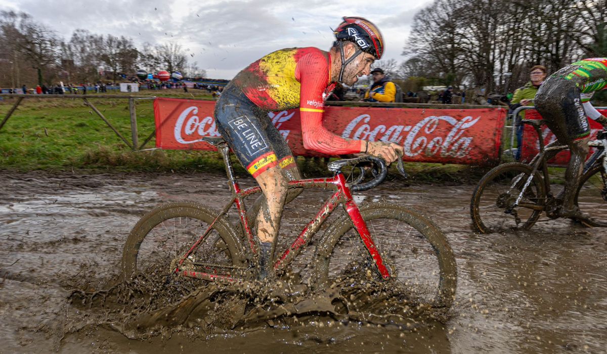 Felipe Orts, en un tramo muy embarrado del CX de Baal disputado ayer