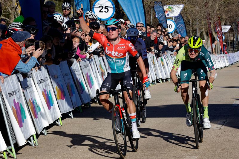 Van Eetvelt supera a Vlasov y McNulty