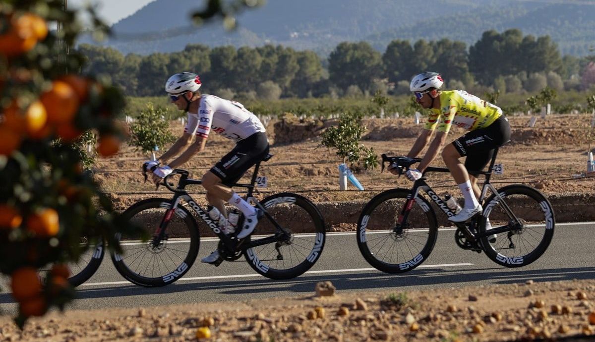 Brandon McNulty (UAE Team Emirates) estuvo bien arropado durante toda la jornada Brandon McNulty (UAE Team Emirates) estuvo bien arropado durante toda la jornada