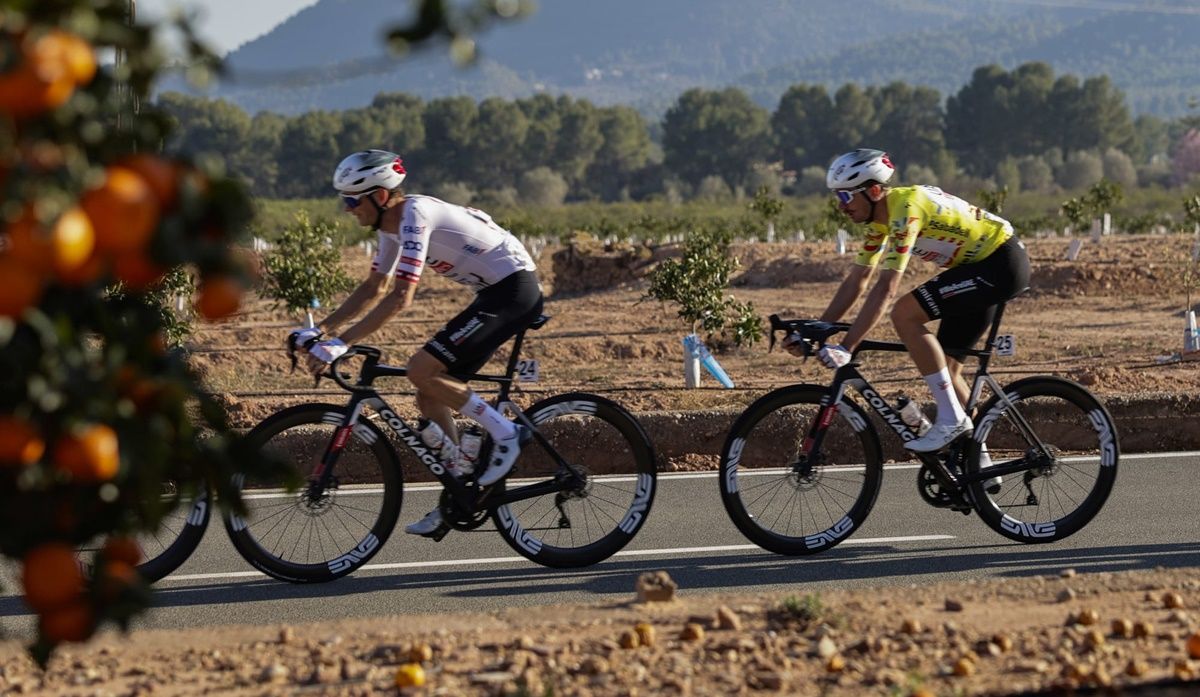 Brandon McNulty (UAE Team Emirates) estuvo bien arropado durante toda la jornada