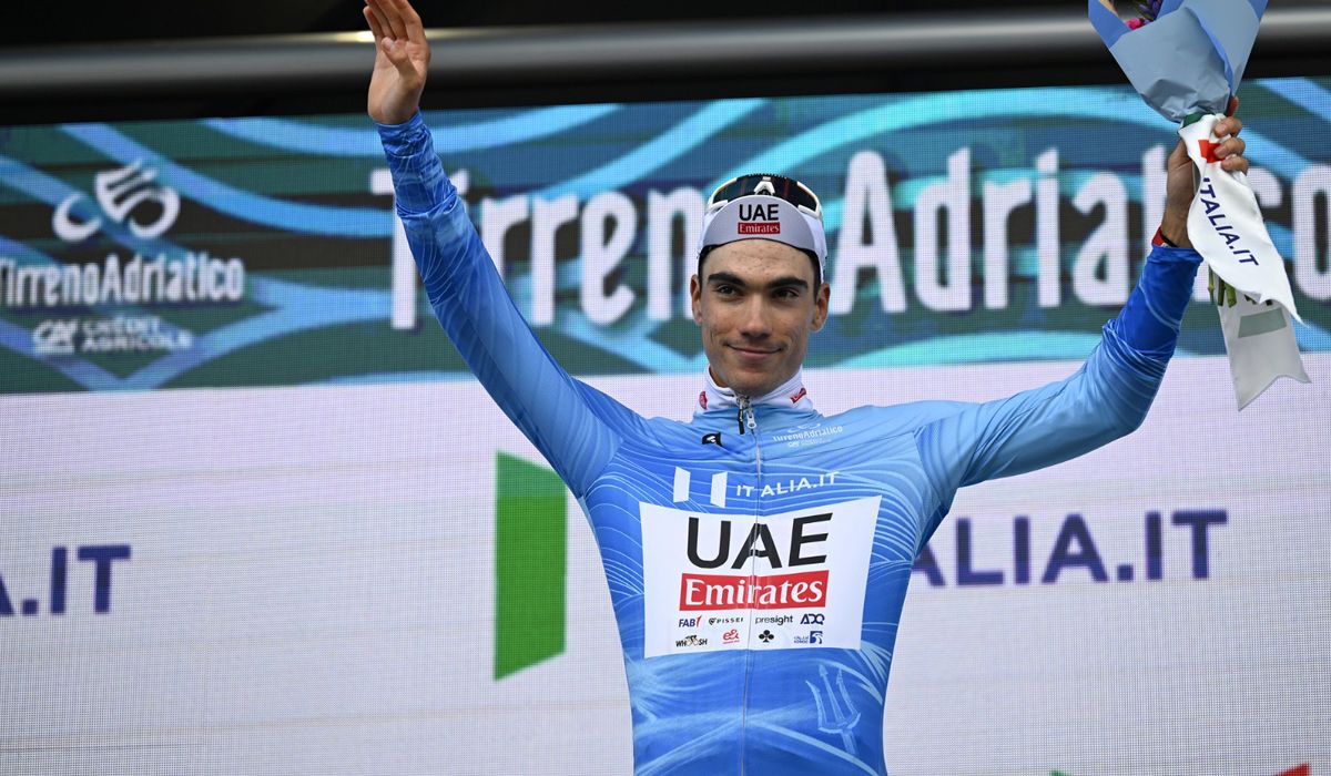 Juan Ayuso deslumbra en Lido di Camaiore