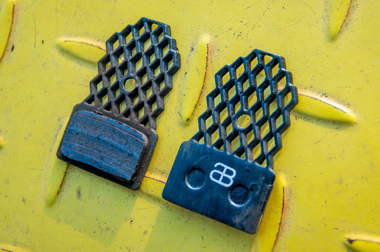 Absolute Black Graphenepads (4)