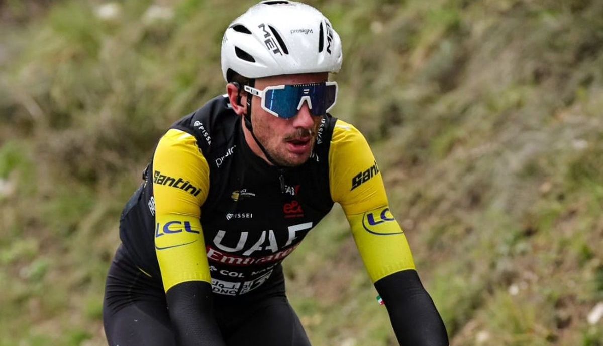 McNulty (UAE Team Emirates) no pudo aguantar el amarillo McNulty (UAE Team Emirates) no pudo aguantar el amarillo