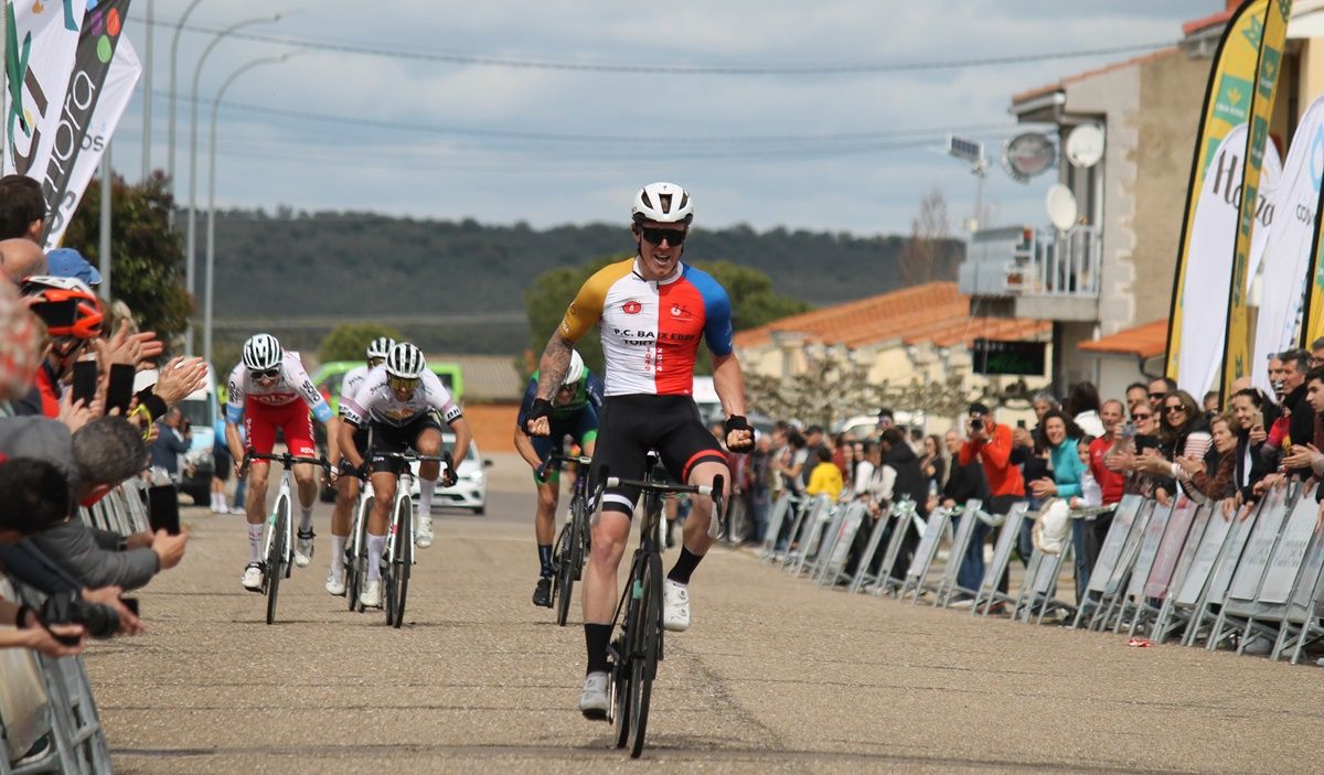 Ivan Smirnov (PC Baix Ebre) venció en el 77° Trofeo Caja Rural GP San José de Muelas del Pan