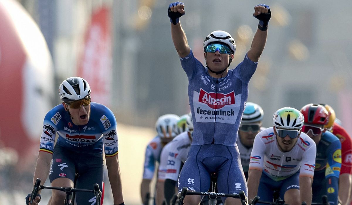 Jasper Philipsen prolonga su racha triunfal en la Clásica Brujas-La Panne