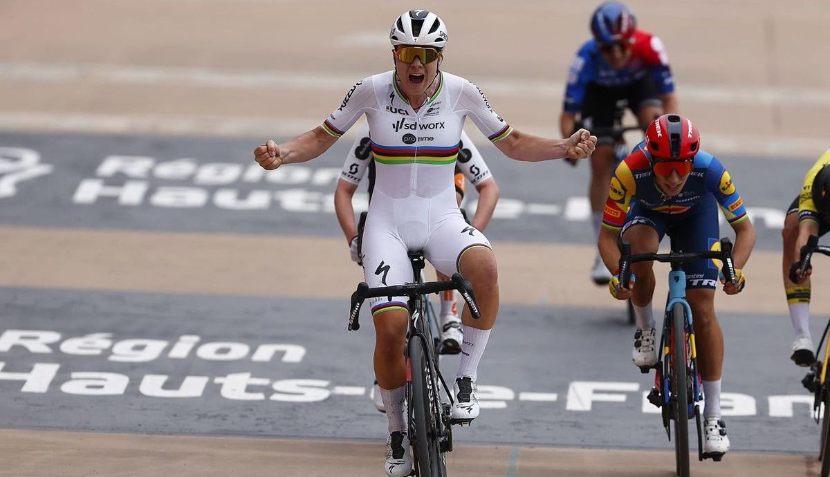 Lotte Kopecky (SD Worx Protime), la más rápida en el velódromo de la Roubaix