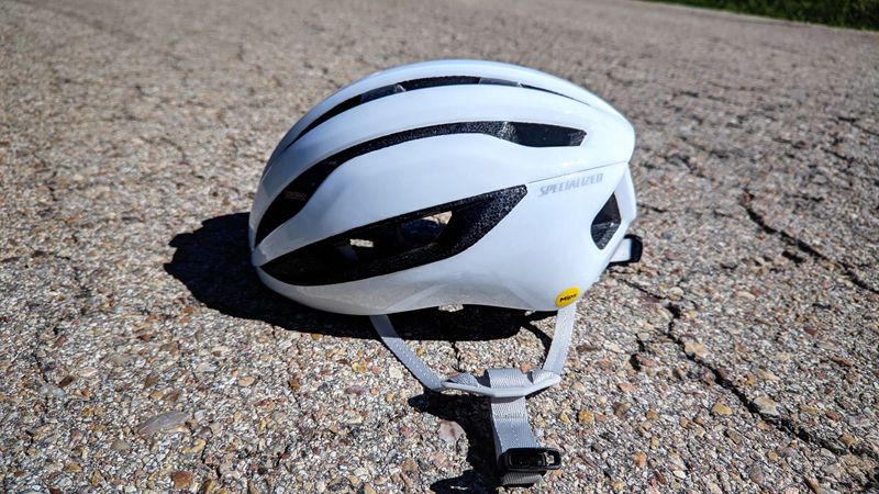 probamos el casco specialized loma 1