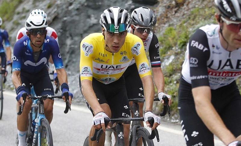 Juan Ayuso vistió durante una jornada el maillot amarillo en el pasado Tour de Romandía después de ganar la contrarreloj larga