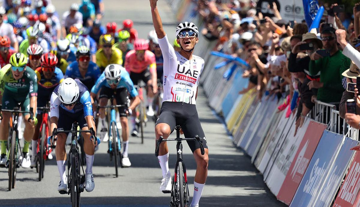 Isaac del Toro seguirá corriendo en el UAE Team Emirates hasta 2029