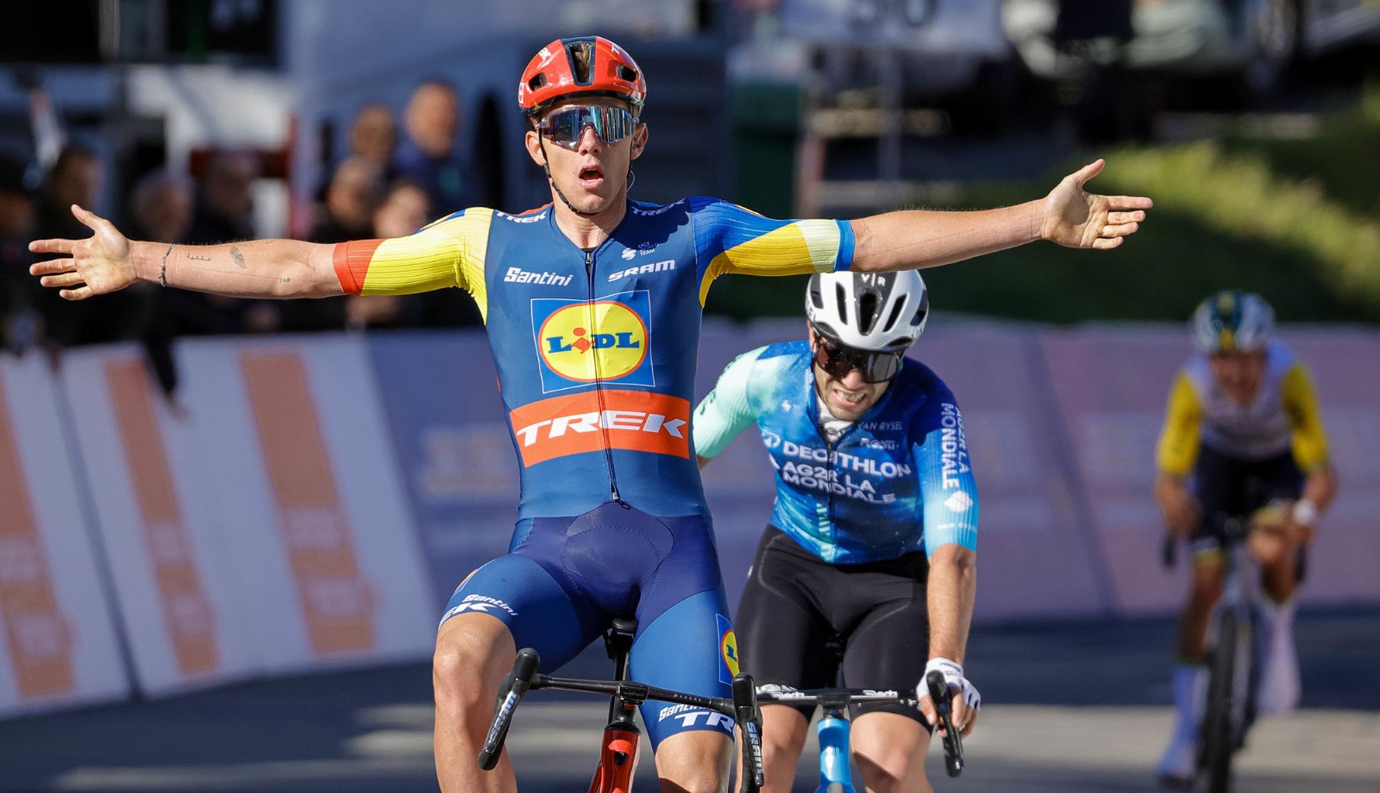 Thibau Nys brilla en el Tour de Romandía