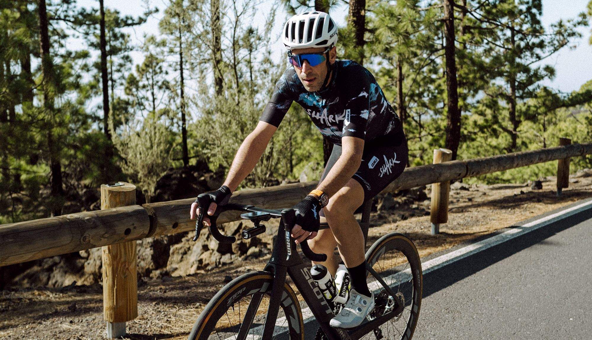 Q36.5 presenta la nueva colección de verano Nibali 2024