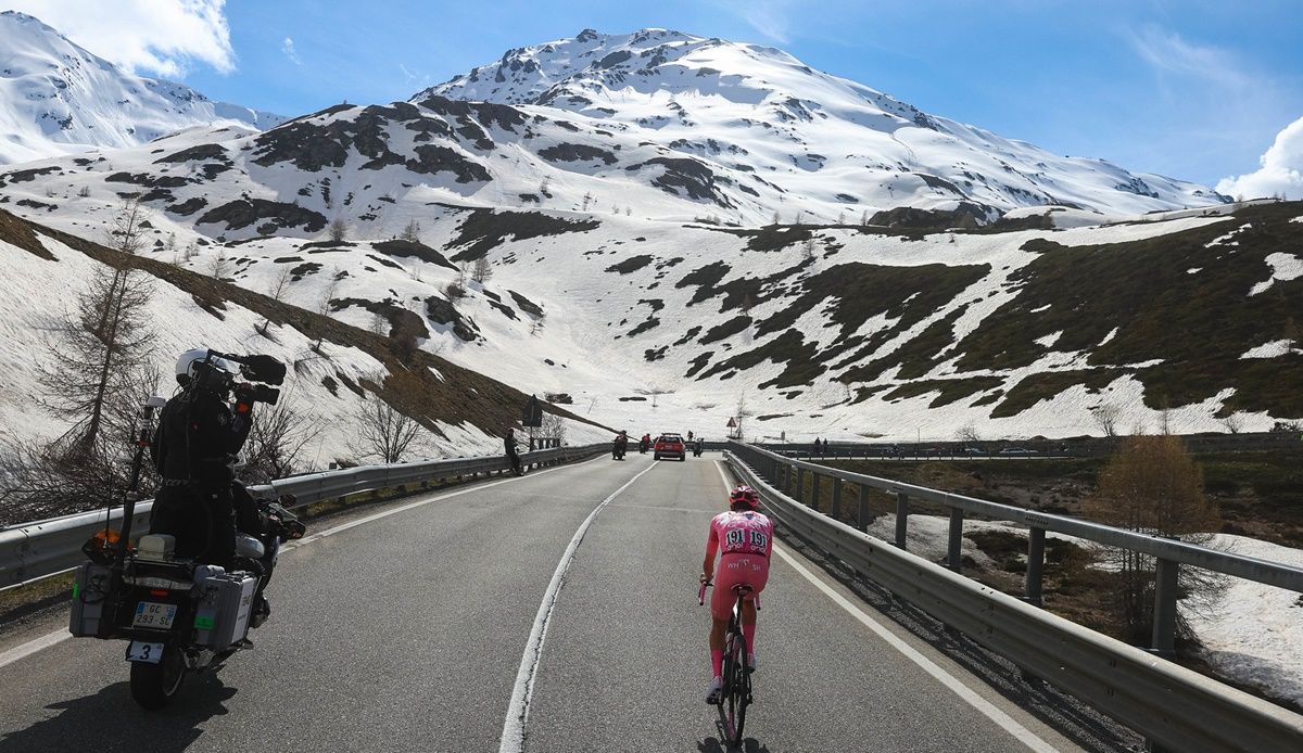 Increíble Tadej Pogacar (UAE Team Emirates), que lo bordó en la 15ª etapa del Giro de Italia 2024