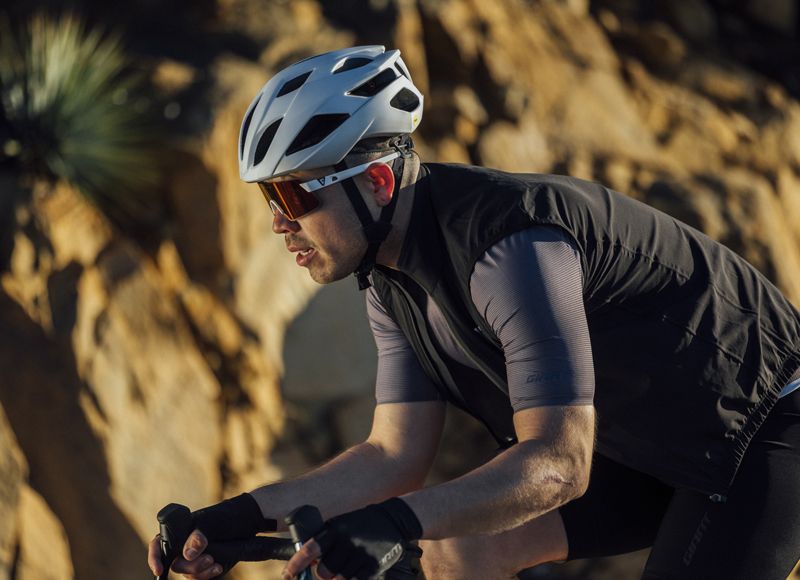 Rev Elite Action Road WebRes 078