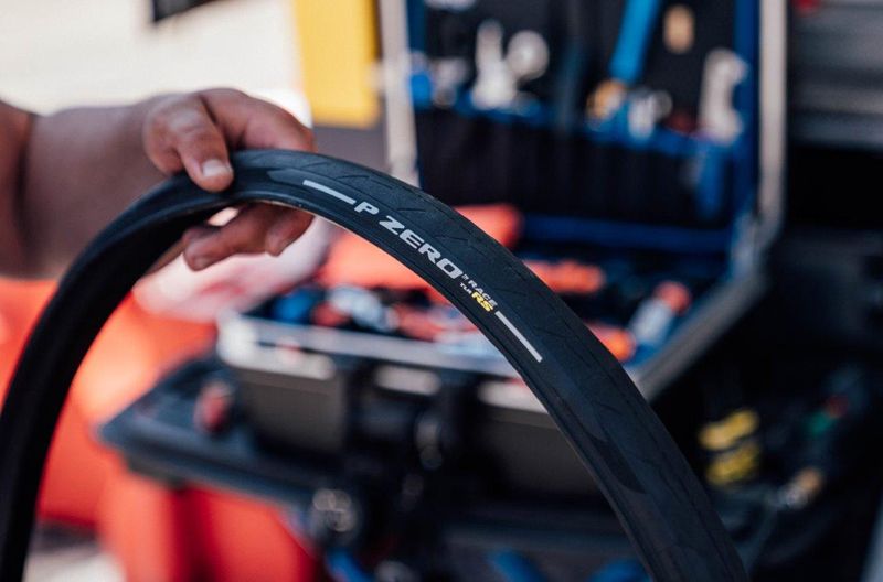 PIRELLI P ZERO RACE TLR RS ZW Photography (3)