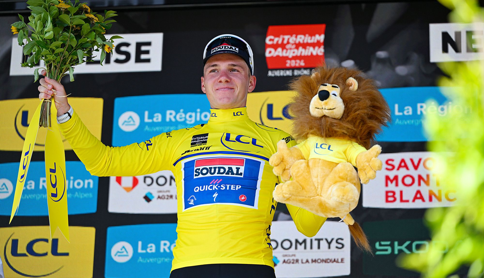 Remco Evenepoel ya luce de amarillo en el Dauphiné
