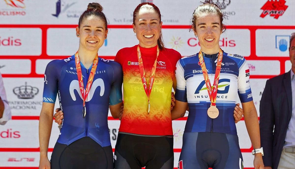 Podio del Campeonato de España 2023, con Mavi García, Sara Martín y Mireia Benito.