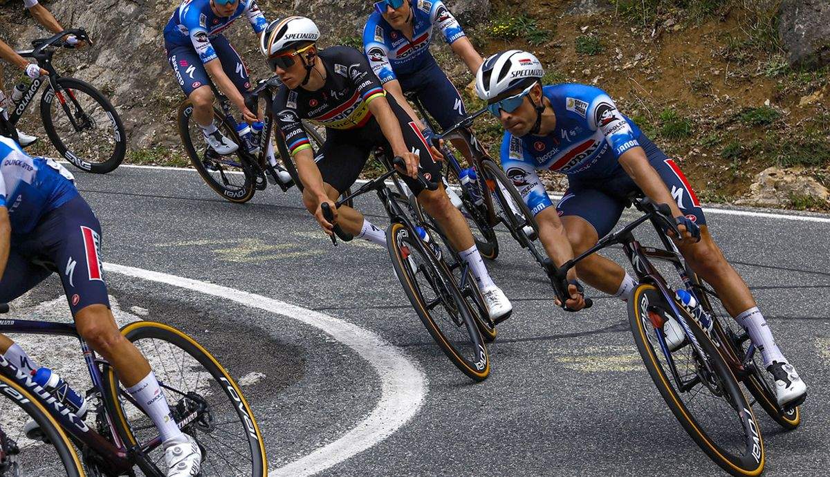 Remco Evenepoel y Mikel Landa en una imagen de la pasada Volta a Catalunya