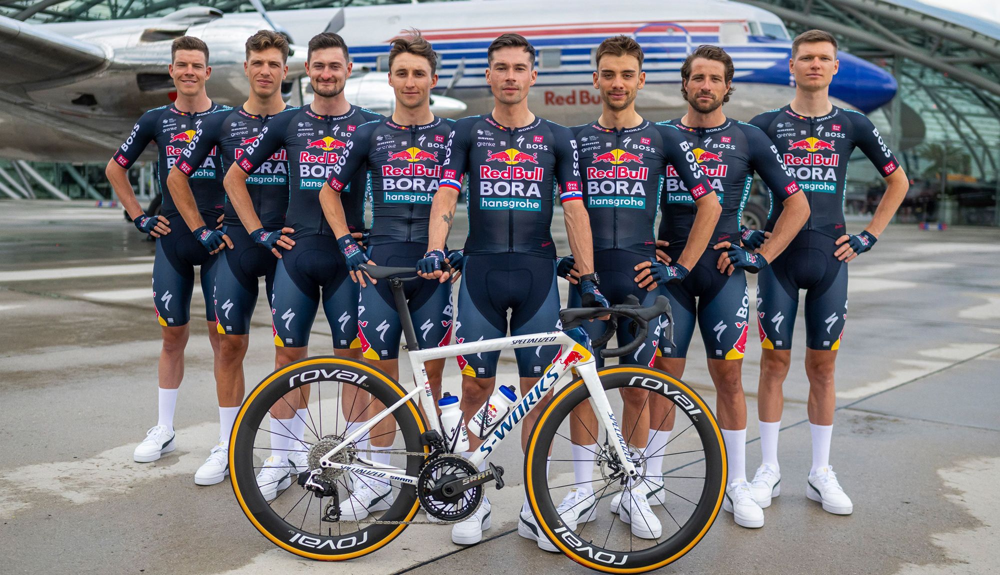 Red Bull - BORA - hansgrohe estrena imagen y confirma su equipo para el Tour